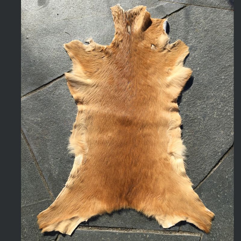 Bordløper i kalveskinn